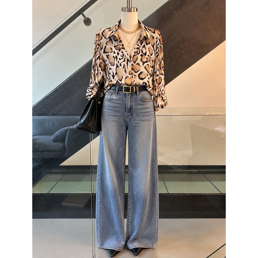 Equipment Femme Leopard Print Silk Button Down Shirt Tan Black Small